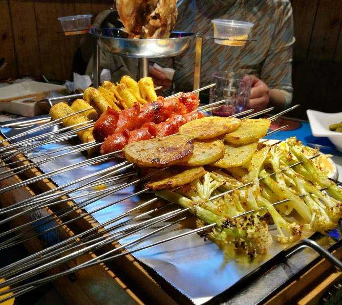 南宝镇音乐烧烤吧